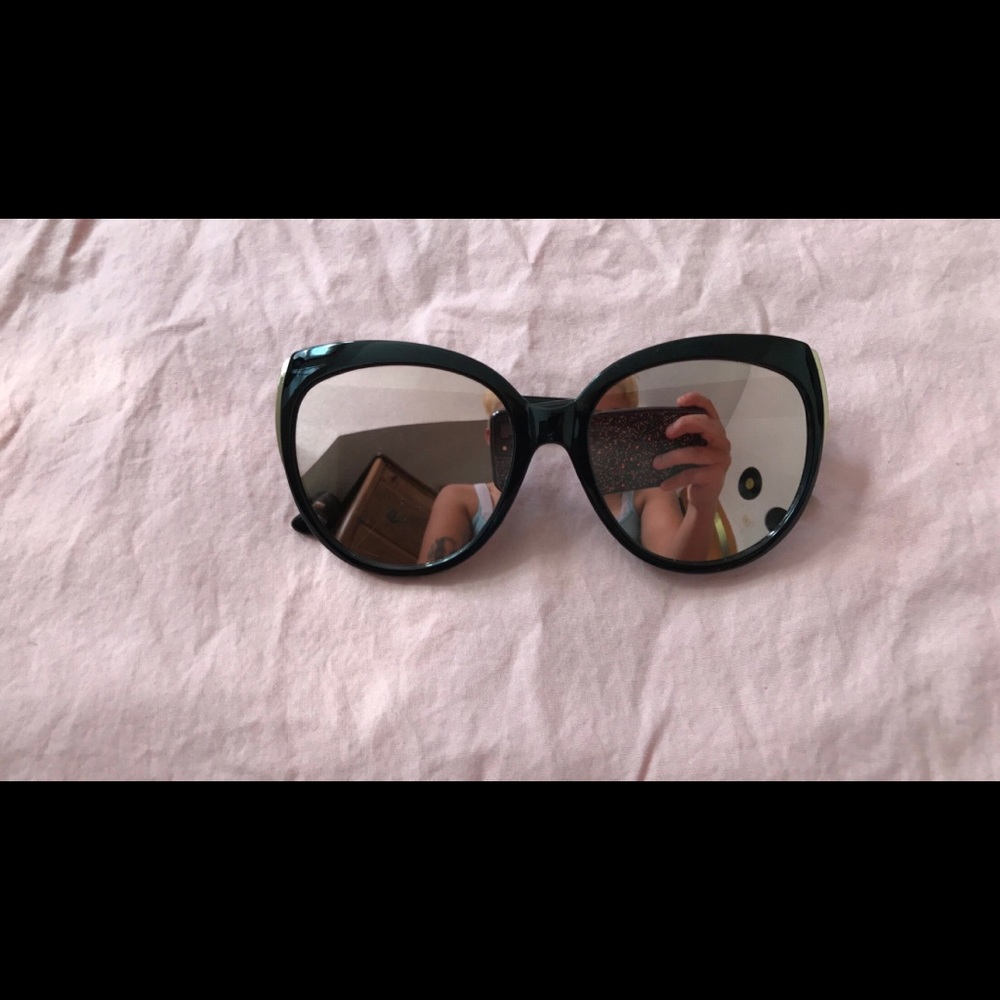 Slight Care Eye Sunglasses